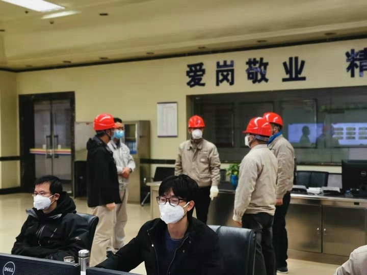 万众一心共克时艰，，，众志成城战胜疫情