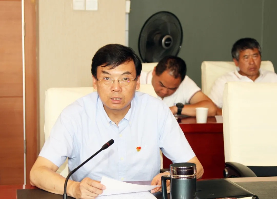 云煤集团党委副书记、总司理高建嵩教学党史学习教育专题党课