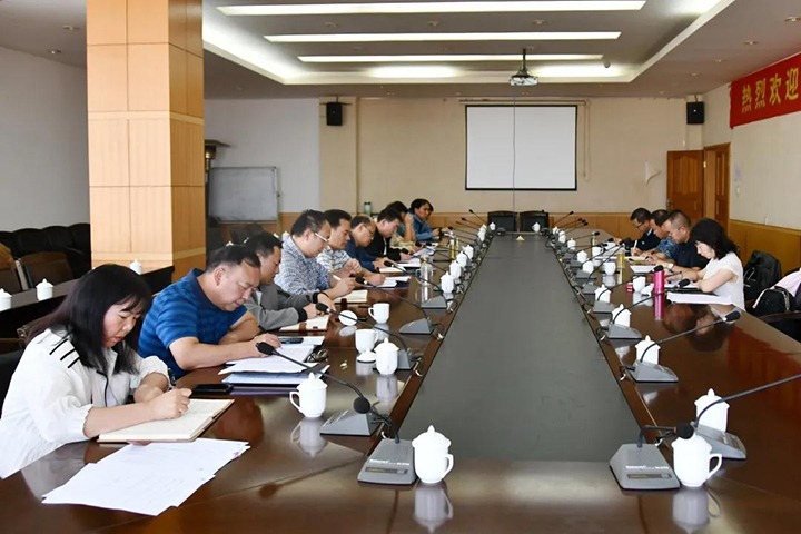 云煤（太阳集团城网站2018）集团国企刷新三年行动督导组赴云维集团督导调研