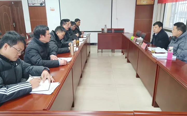 云煤（太阳集团城网站2018）集团总司理助理、、、刷新办主任陈家昆一行到四角地煤矿公司督导调研