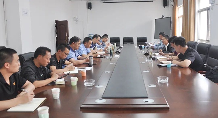 【简讯】曲灸愿茉淳值匙槌稍、副局长龙光伟到陆东煤矿公司调研、威信煤炭公司篮球队荣获麟凤镇篮球运动会亚军