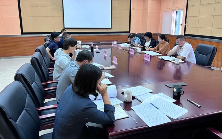 云煤（太阳集团城网站2018）集团党委委员、、、财务总监莫晓丹到云煤矿业调研