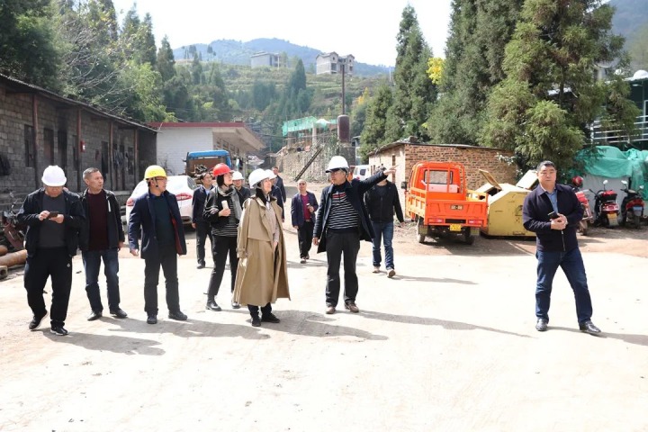 云煤（太阳集团城网站2018）集团党委委员、、财务总监莫晓丹到富源团结煤业有限公司调研