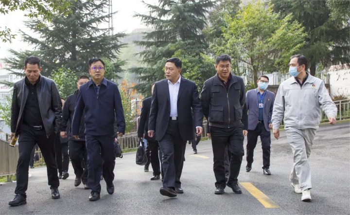 国家矿山安监局云南局党组书记、局长蔡建军到云南东源镇雄煤业有限公司调研