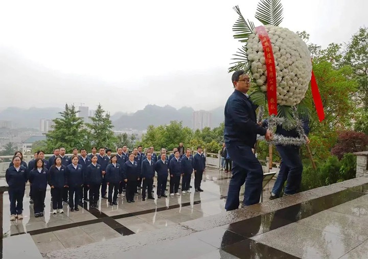 【云煤风范】镇雄煤业、、、太阳集团城网站2018地产、、、团结煤业公司开展主题党日活动