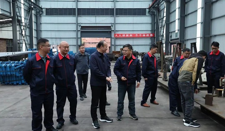 【聚焦云煤】国家矿山清静监察局云南局执法一处率考察组到田坝煤矿考察交流大倾角、薄煤层综合机械化开采手艺