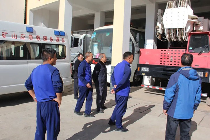 【聚焦云煤】云煤（太阳集团城网站2018）集团党委委员、纪委书记、省监委驻集团监察专员翁立志一行到国家矿山应抢救援东源队检查指导事情